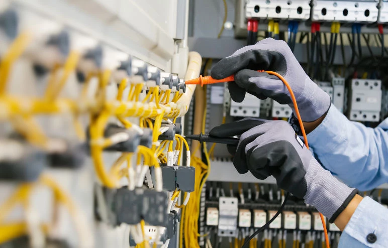 Tecnoelettra - impianti elettrici industriali - Scarmagno