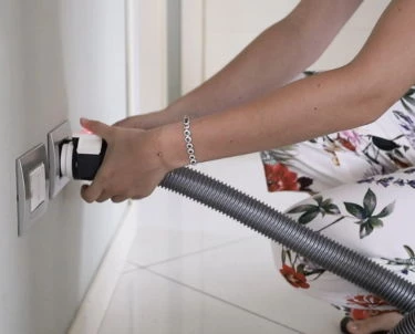 Tecnoelettra aspirazione centralizzata - aggancio bocchetta a muro